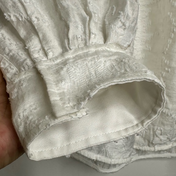 Elizabeth and James Women’s Geneva Off The Shoulder Long Sleeve Blouse Size S - Picture 8 of 10